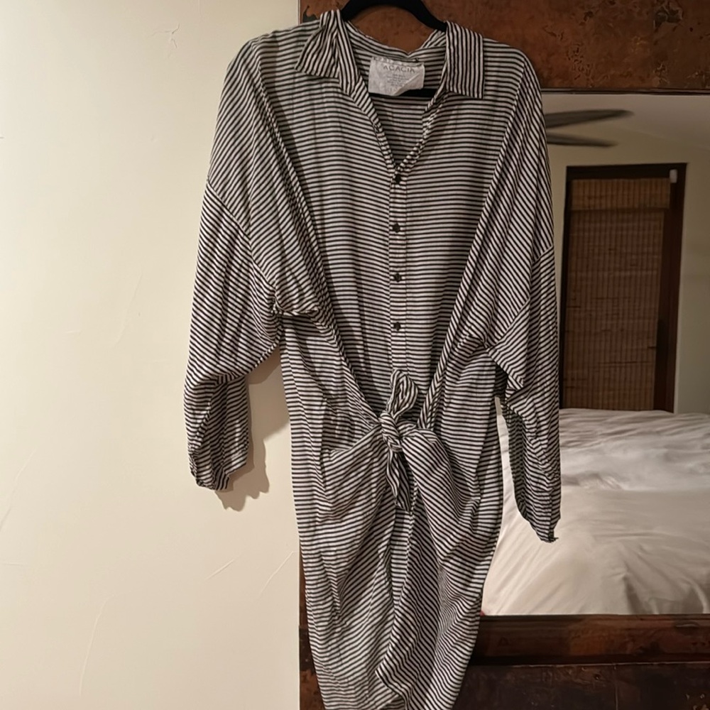 Acacia cover up only work once - Size L